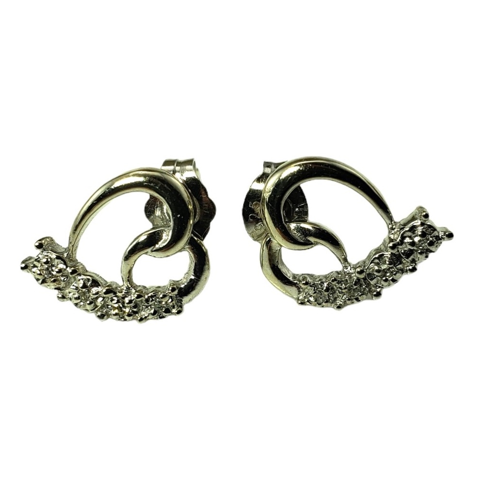 10K White Gold and Diamond Heart Earrings #16040